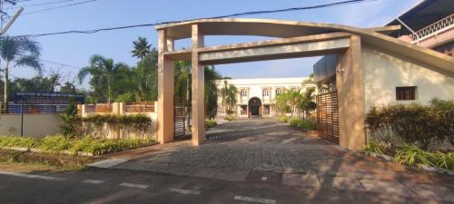 WhatsApp-Image-2025-10-24-at-11.43.56 (1)