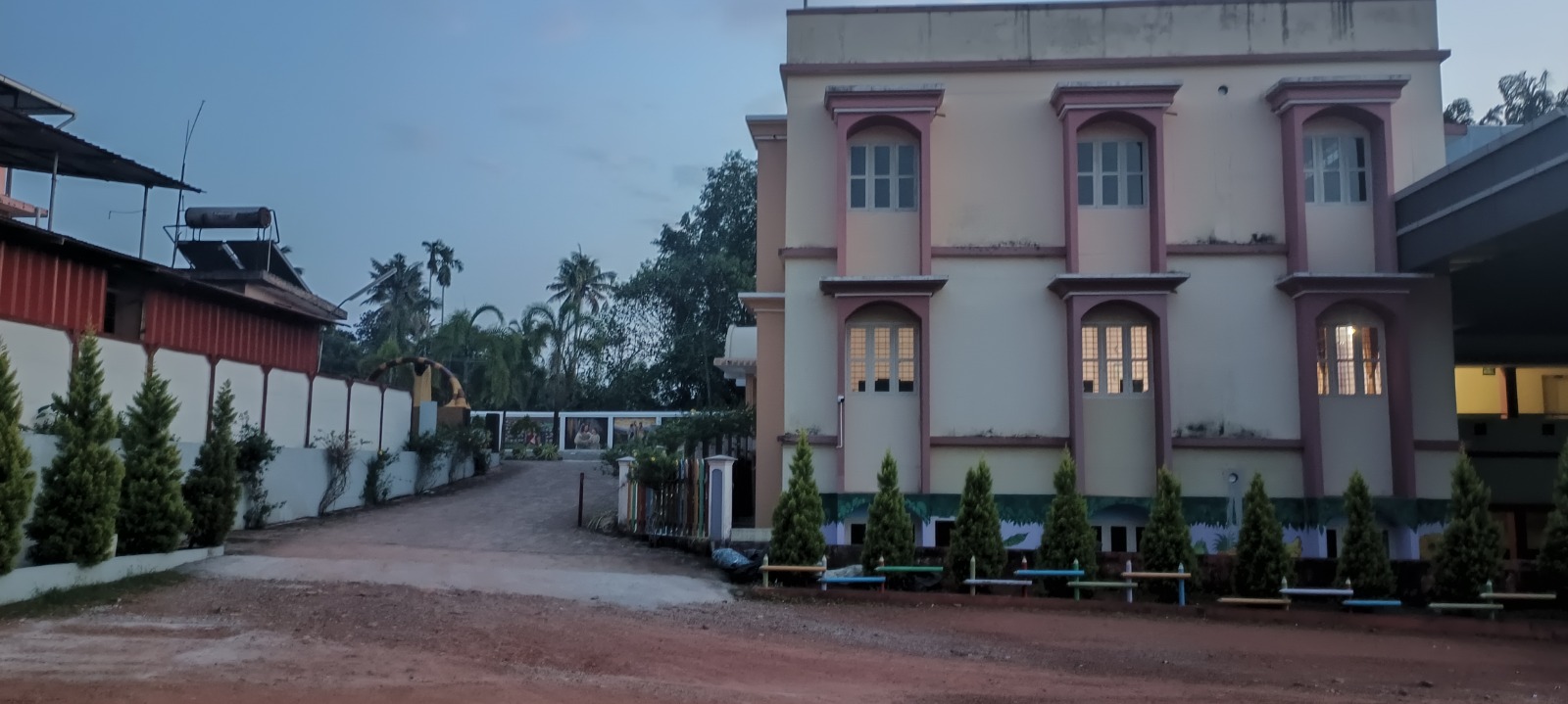 WhatsApp Image 2025-10-24 at 11.43.48