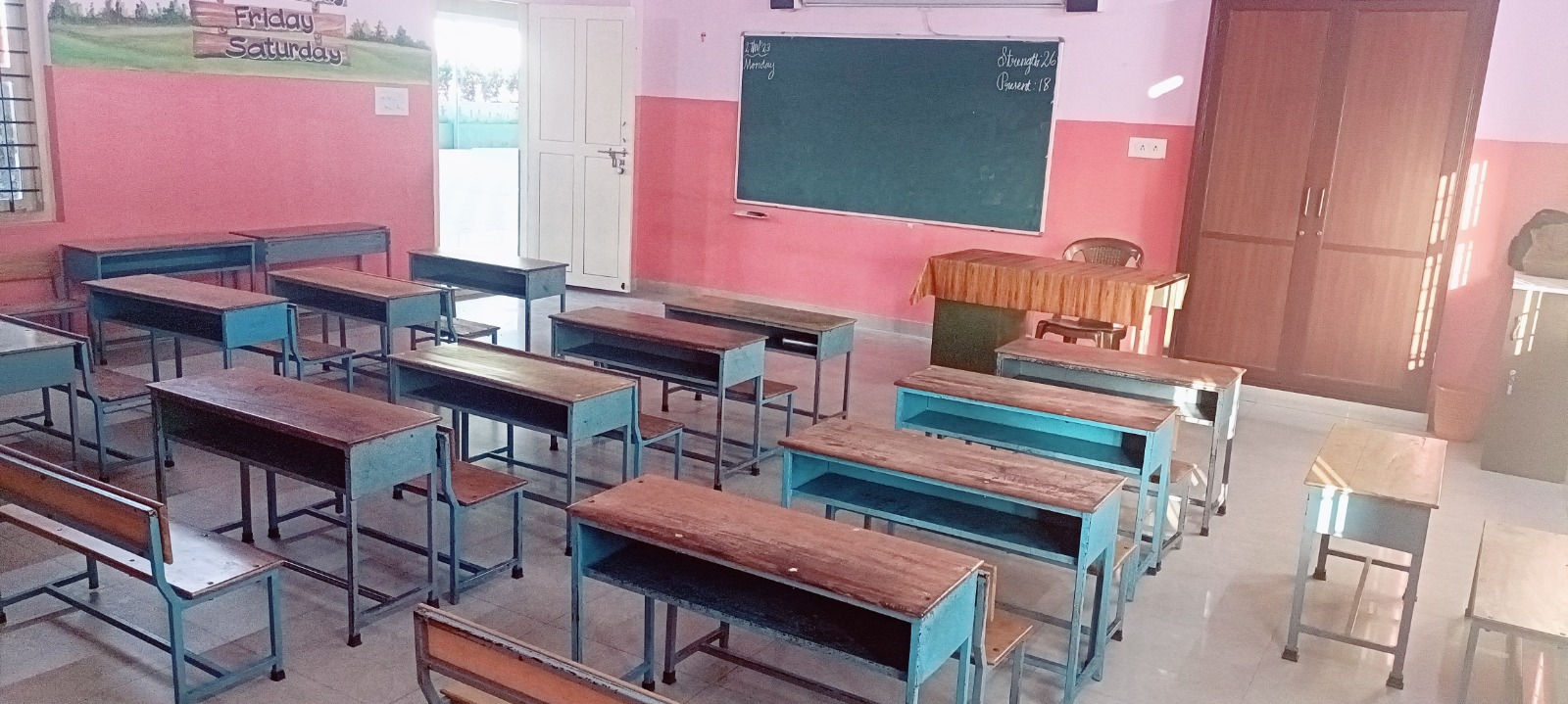 WhatsApp Image 2025-10-24 at 11.43.51 (1)