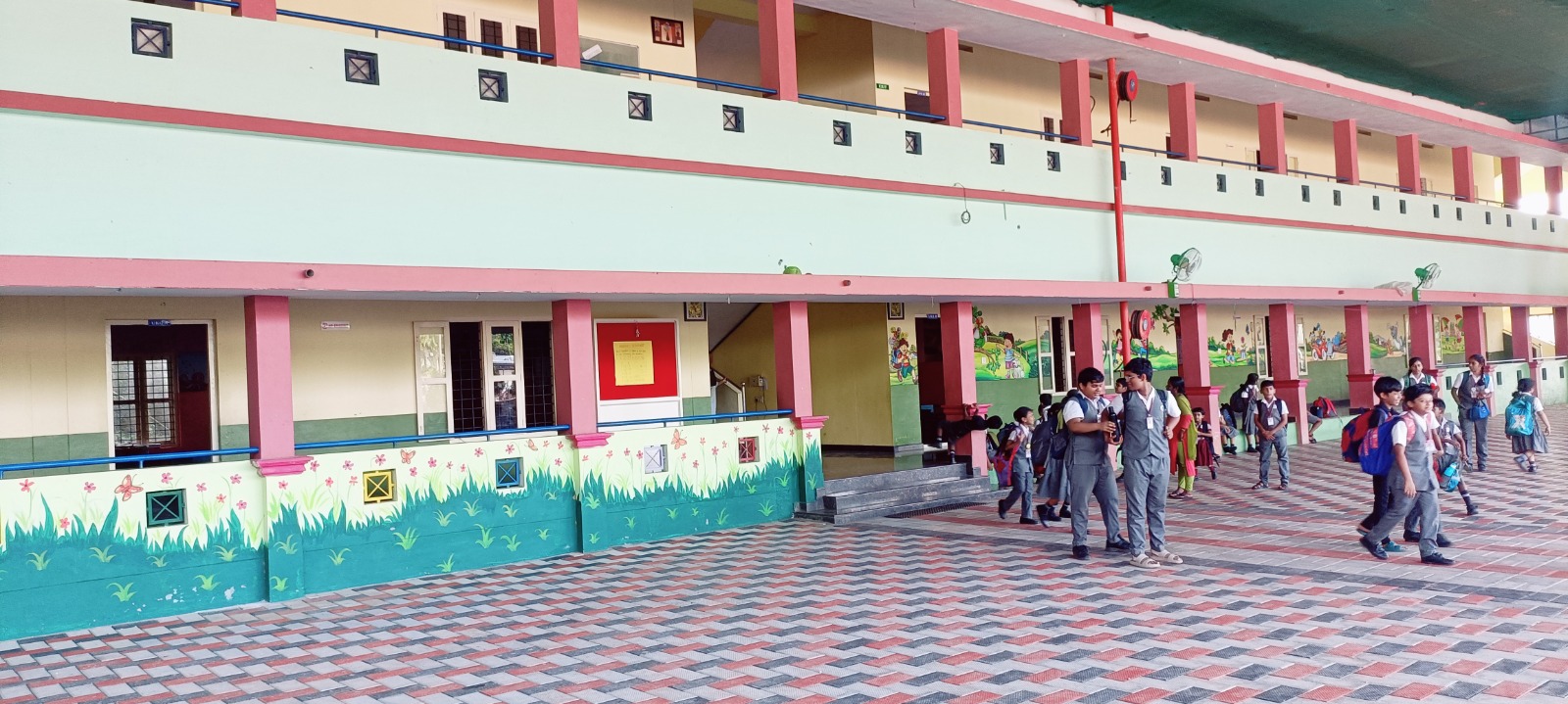 WhatsApp Image 2025-10-24 at 11.43.53 (2)